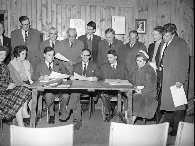 The Davidson Mains and Cramond gala association annual general meeting in October 1963.