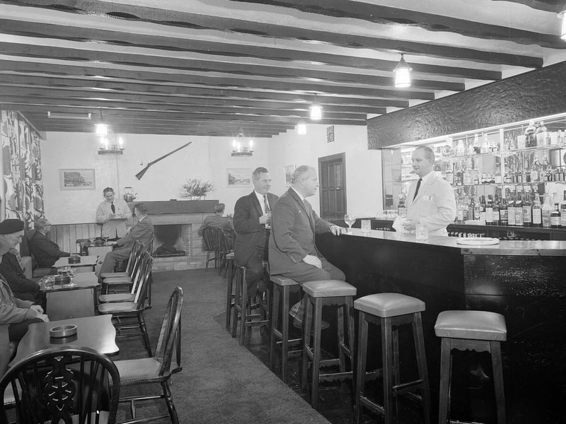 A newly-renovated Cramond Inn in December 1964.