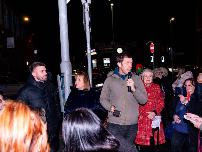 Dozens braved the cold in Holbeck as former Leeds United star Stuart Dallas turned out to support the annual turn on of the town's Christmas lights.