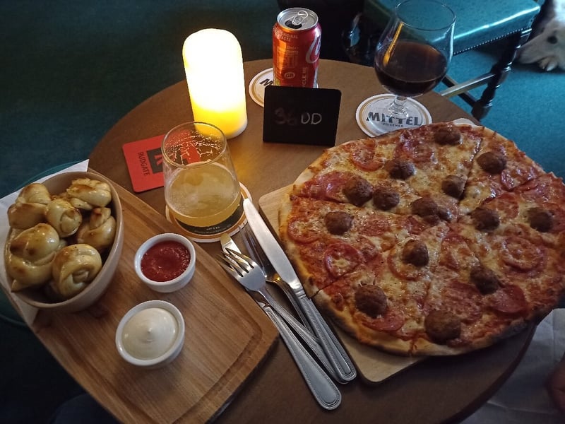 The ESK Vaults in Whitby has a 4.7* rating from 55 reviews. A Tripadvisor reviewer said: “We came here today for a late lunch. We had seen the smash burgers on Facebook so knew what we wanted. And they did not disappoint! The barman was friendly and welcoming. Quirky bar and very comfortable.”