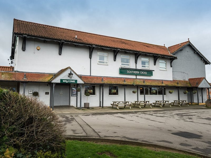 The Southern Cross in Middlesbrough has a 4* rating from 277 reviews. A Tripadvisor reviewer said: “Lovely meal with the grandkids. Epic chocolate sundae was a big hit. Great service and nice friendly atmosphere. Pub is also dog friendly.”