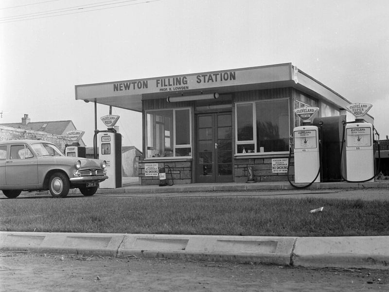 The Newton Filling Station near South Queensferry in February 1964.