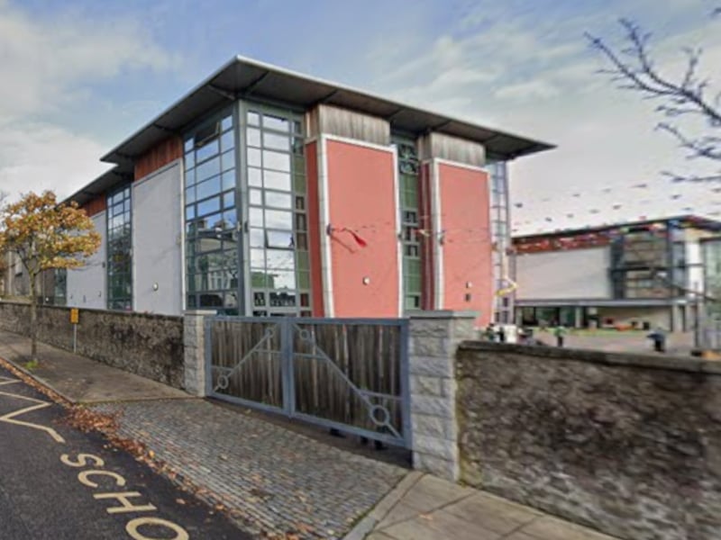 Another independent Aberdeen day school completes the top 10 - Albyn School on the city's Queen's Road. It was founded in 1867 as a private school for upper-middle-class girls and now has a school roll of around 800 - with roughly half being secondary pupils.