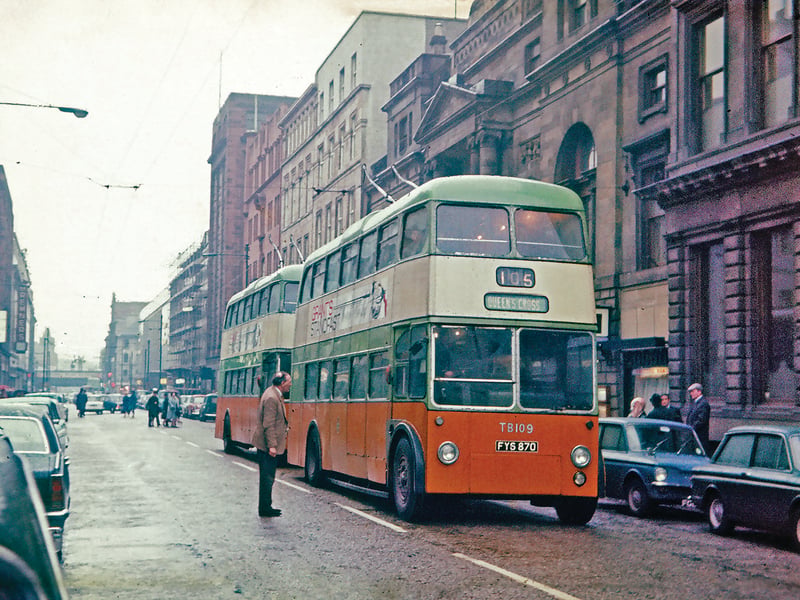 After the Second World War Glasgow began replacing trams with trolleybuses, mainly outside the city centre. By
the late 1960s these were in turn replaced by motor buses
