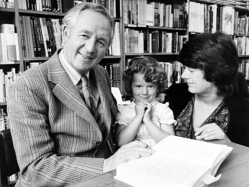 Writer James Herriot was Austicks bookshop on The Headrow in June 1981 autographing his latest book. He is pictured with Jennifer Tonks and her daughter Carolyn.