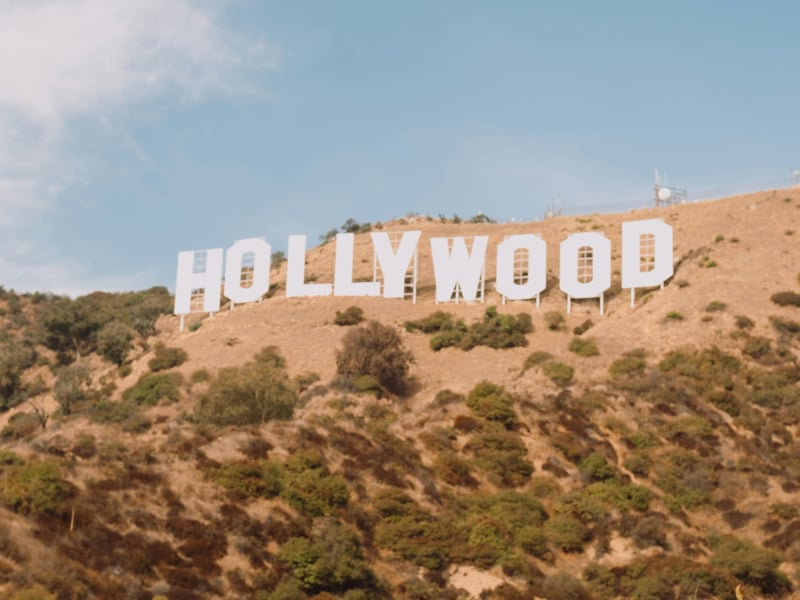 Famous for it volumes of celebrities who live in the area, LA is known as the global entertainment capital, home to Hollywood, major film studios, and the world famous Walk of Fame. A culturally diverse megacity, tourist love the Santa Monica and Venice beaches.
