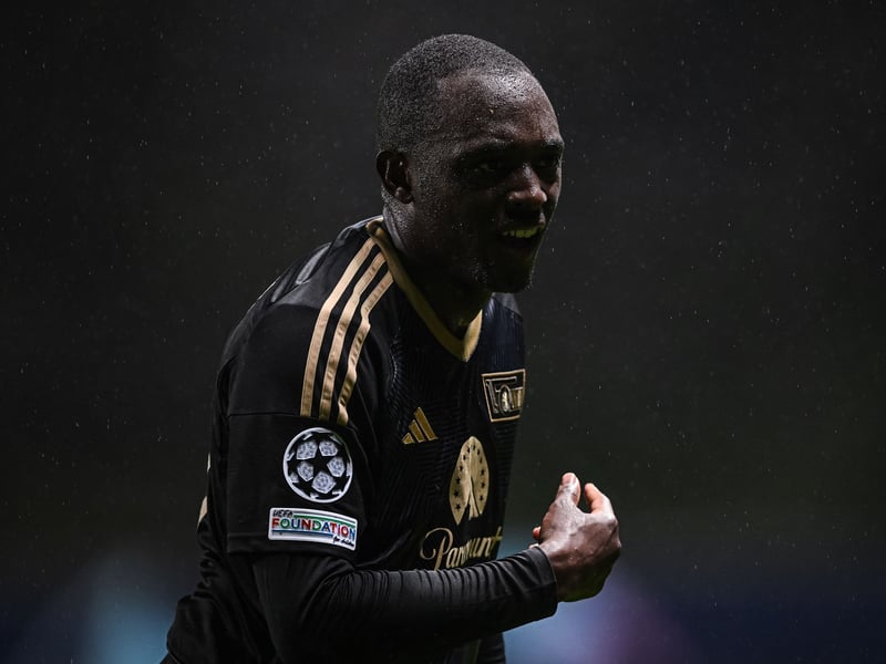 The high-profile left-back made the move to south London last week on a short-term deal. After featuring for the Addicks’ U21s during the week, Jones has confirmed the free-agent arrival can be included in the squad. 