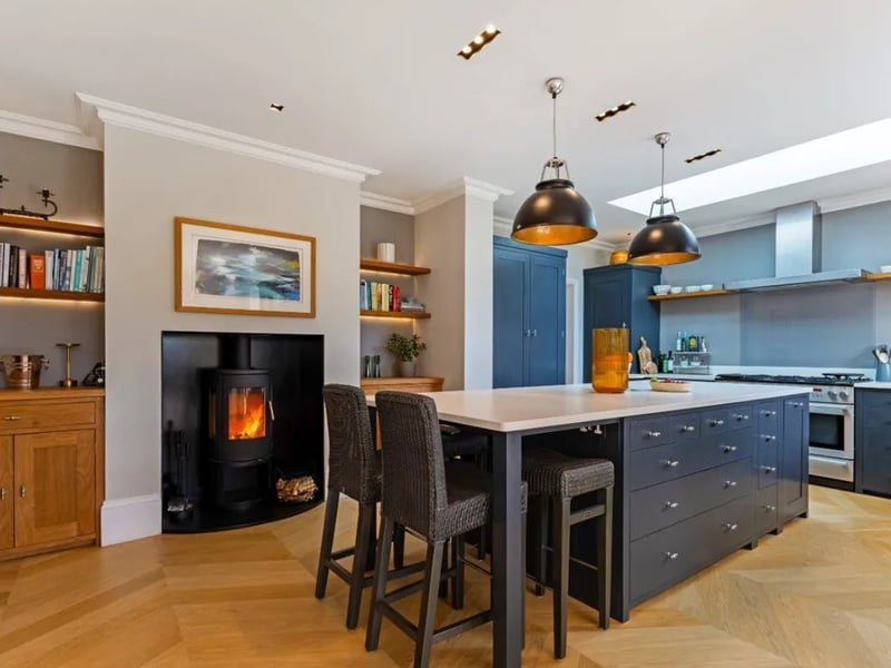 Step inside this impressive £2.5m four bedroom detached home in Beach Road, Emsworth. 
