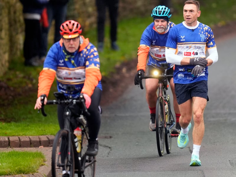Sinfield runs through Linton on the final day of the seven-day challenge.