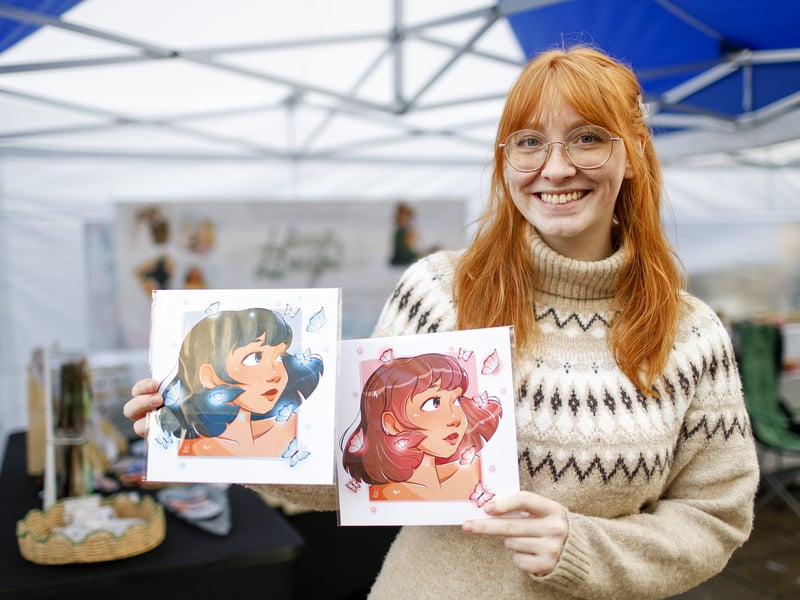 Sarah Billmore of Hiccup Designs. Small Business Taster Christmas Market. Entrepreneurs showed off their products at a Portsmouth City Council and Portsmouth Creates initiative in Commercial Road, Portsmouth
Picture: Chris Moorhouse (301125-08)
