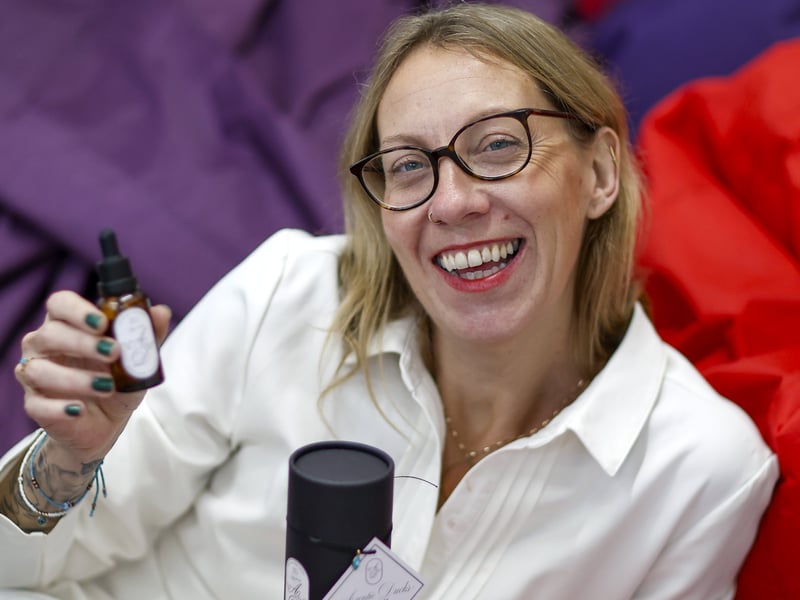 Apothecary Rachel Gilbert of Auntie Ducks' Apothecary. Small Business Taster Christmas Market. Entrepreneurs showed off their products at a Portsmouth City Council and Portsmouth Creates initiative in Commercial Road, Portsmouth
Picture: Chris Moorhouse (301125-12)
