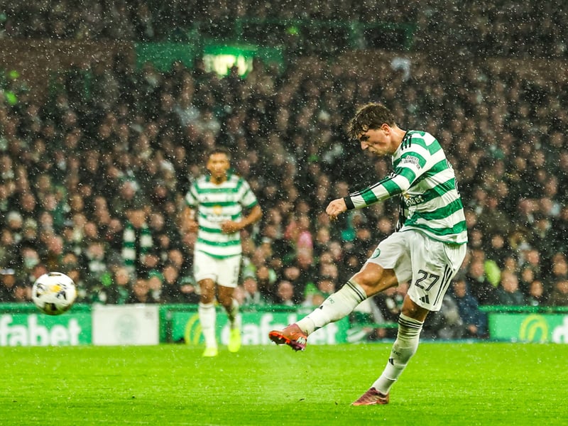 Deeply frustrating day for the Belgian midfielder. Too often picked the wrong option and lacked conviction with his finishing - the most glaring piece of evidence when his header from point blank range was straight at Schwolow. 4