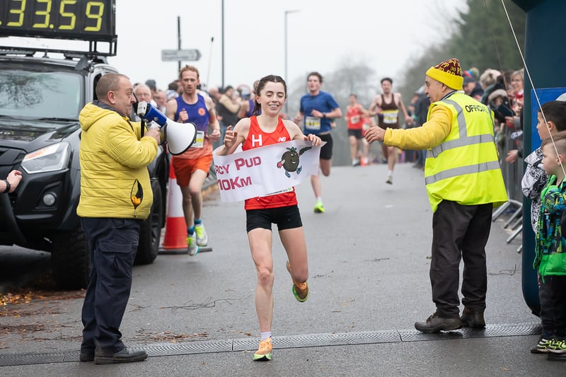 Spot yourself in these 68 photos of dedicated runners and supporters at ...