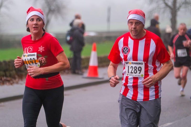Spot yourself in these 68 photos of dedicated runners and supporters at ...