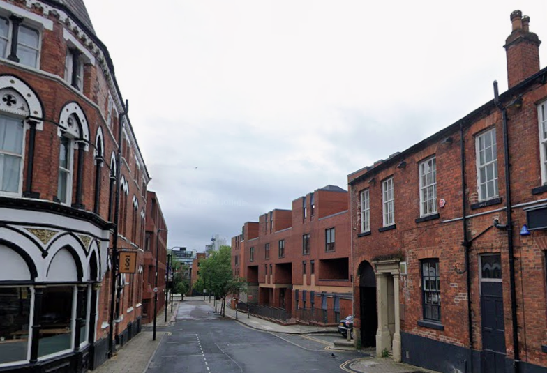 5 offences were reported on Oxford Row.