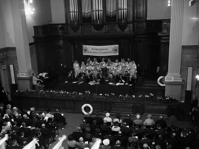 Princess Marina at the Life Boat Conference at 96 George Street in June 1963.