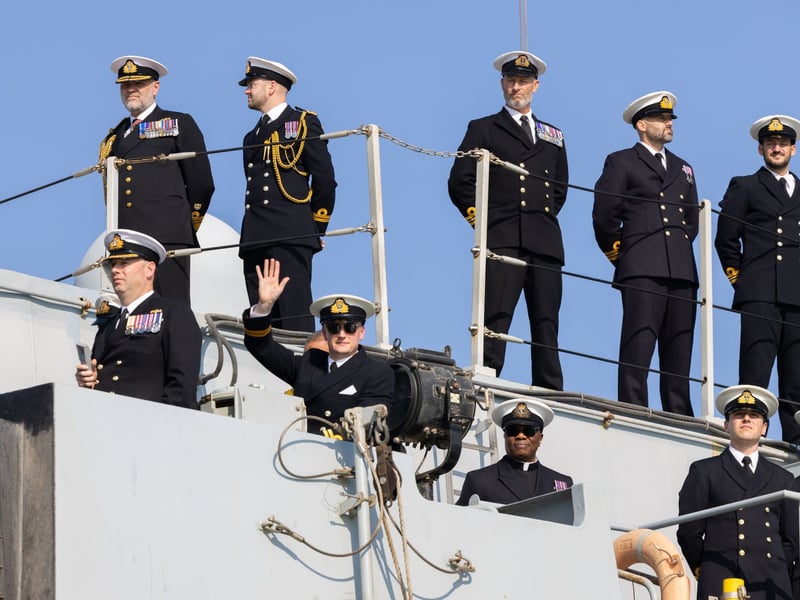 HMS Lancaster has been officially retired from the Royal Navy fleet in Bahrain after serving in the force for over 34 years.