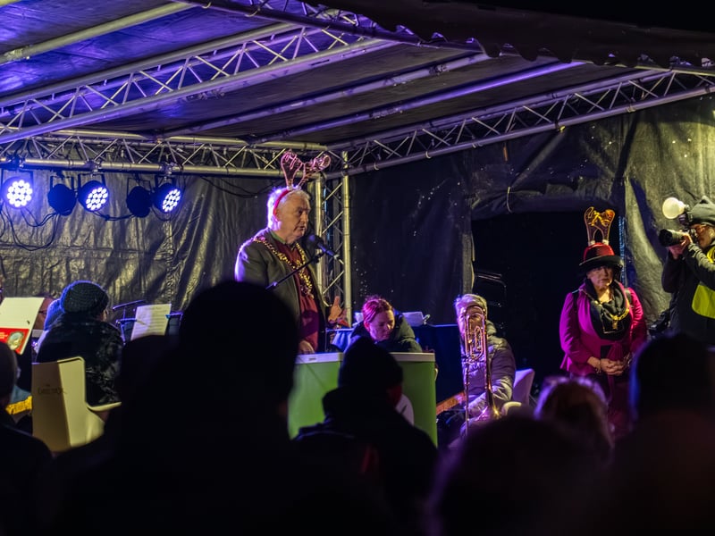 Lake of Lights by Rowans Hospice at Canoe Lake in Southsea. Pictured is the Lord Mayor of Portsmouth Gerald Vernon-Jackson on stage. Pictured by Alec Chapman