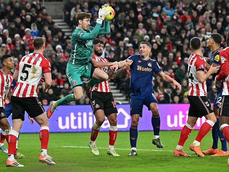 So close to Garner’s penalty having guessed the right way, but just beaten. Didn’t have too much to do throughout the rest of the contest and then shone in the shootout, saving all three. Held his nerve sensationally well. 9