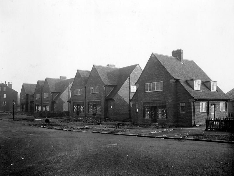 Sholebroke Mount in November 1935. Located off Scott Hall Road, is a newly-constructed parade of shops with living accommodation.