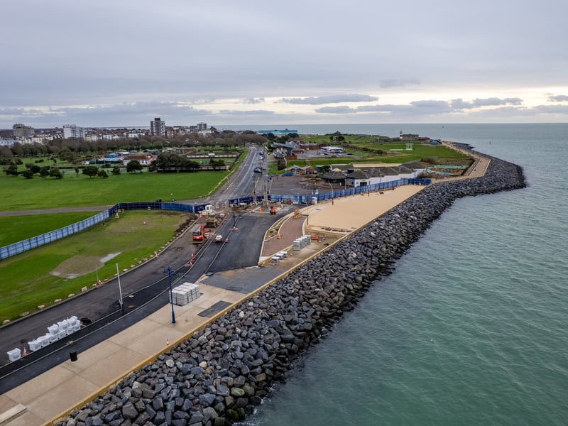 Ongoing works to the sea defences in front of Southsea Common - the promenade will become split level to continue along the promenade at Blue Reef, as well as the pavement running alongside the road
Photos by Alex Shute