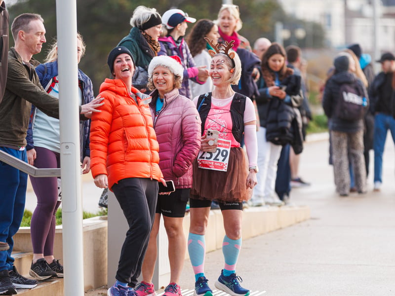 Runners set off early this morning to take part in the The Portsmouth Coastal Waterside Marathon 2025. 


Picture: Marcin Jedrysiak