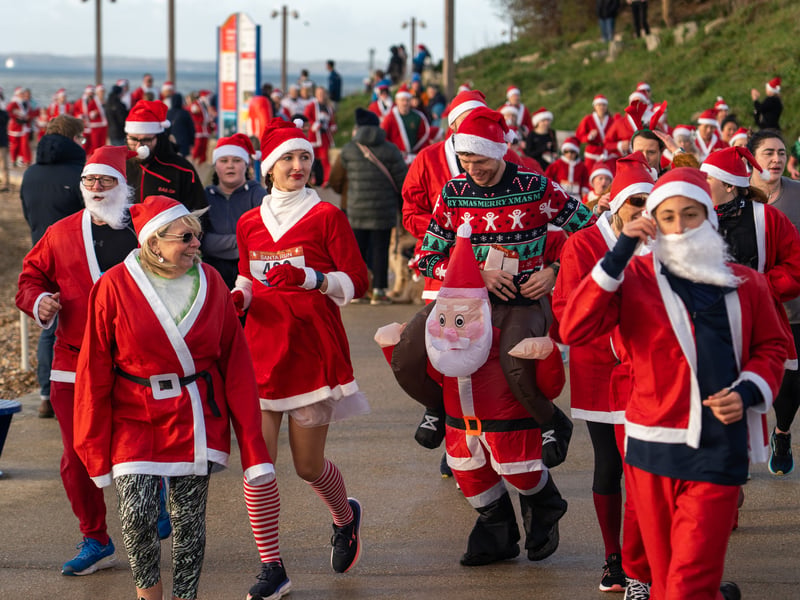 Southsea turned into a sea of red as hundreds of people took part in the Santa 5k and 10k. 

Picture: Alec Chapman
