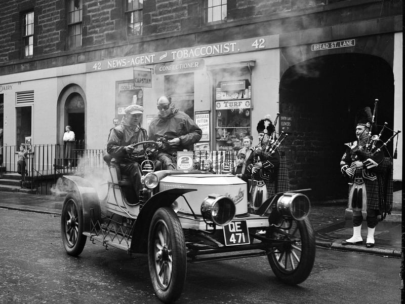 A vintage car in East Fountainbridge in November 1955.