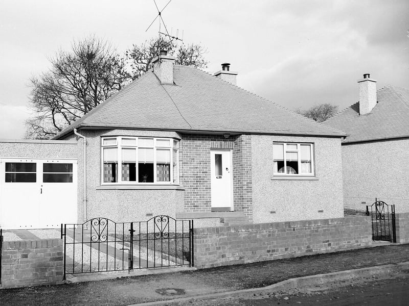 A new McTaggart and Mickel house at Barnton in February 1959.