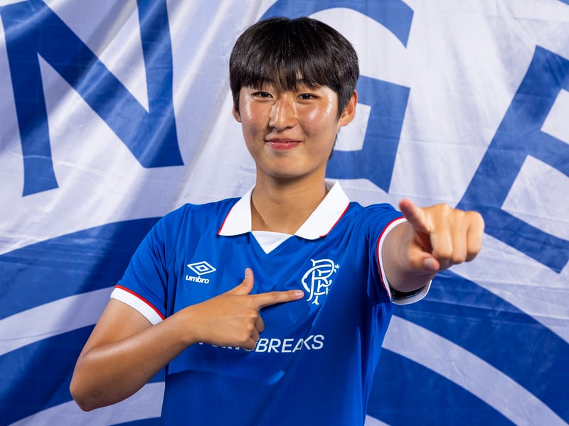 Signed on loan from Roma in the summer, the South Korean international is a dynamic and technically gifted central midfielder that possess a high on-pitch IQ and top-tier vision.