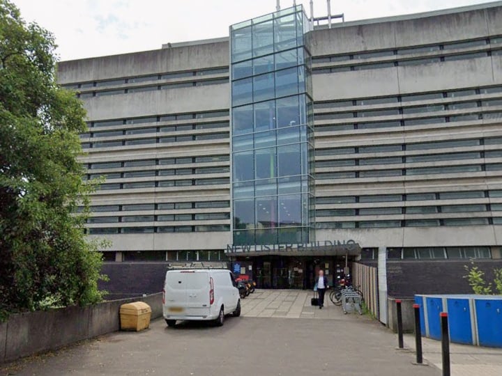 There were 32 responses from patients at Parade Group Practice, Townhead Health Centre in Glasgow, with 28% rating their overall experience as negative. 