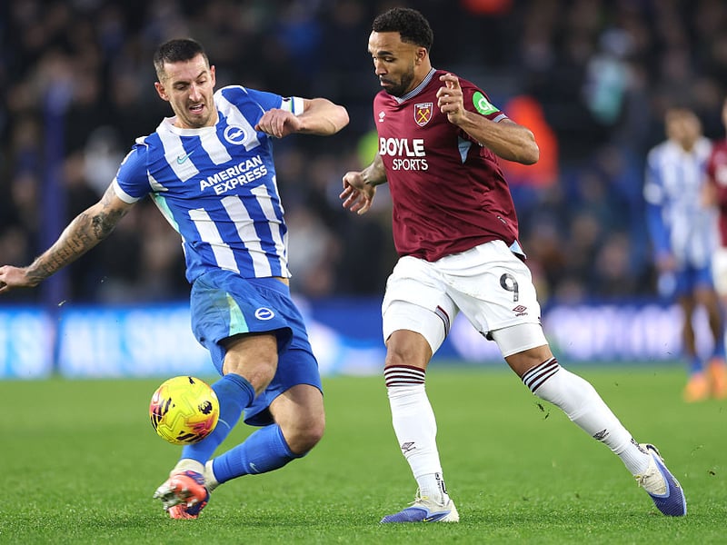 I thought he was outstanding today. A fine last ditch clearance on 11 minutes to prevent his team going further behind. Harshly adjudged to have handled for West Ham's penalty. Defended very well. Total commitment!