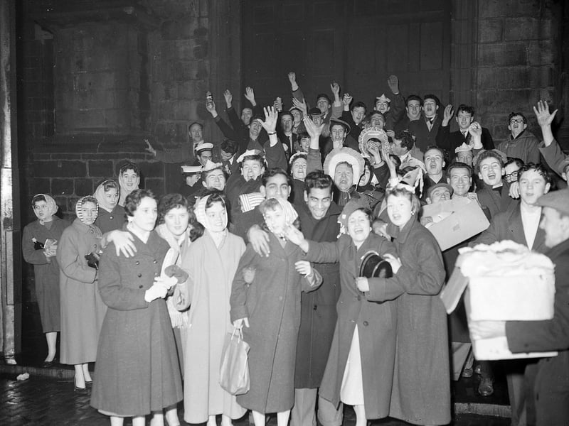 Awaiting the big countdown at Edinburgh's Tron in 1959.