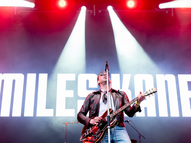 One half of The Last Shadow Puppets, Miles Kane brings his sharp suits and even sharper indie-rock anthems. Expect a high-octane set full of mod-inspired energy. 🎶 PROJECT HOUSE, Armley Rd, Leeds LS12 2DR