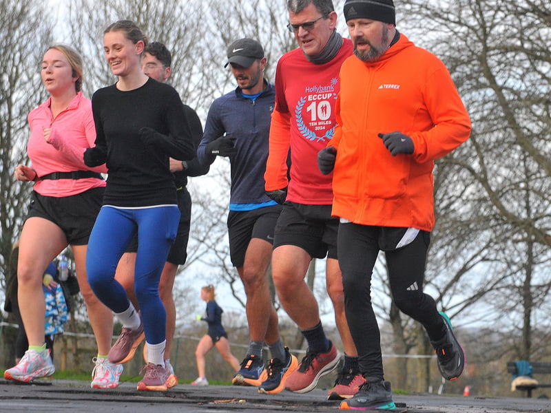 Runners caught up after the festive break.