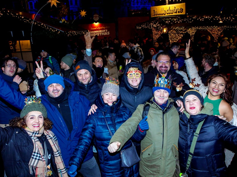 Again - wrapped up warm and having a marvellous time.