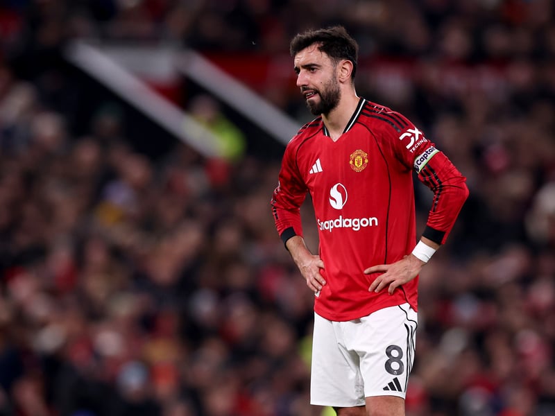 An enormous blow for the Red Devils, unless Fernandes suddenly makes a huge recovery which is not expected. The talisman captain suffered a hamstring injury in the 2-1 defeat at Aston Villa four days before Christmas and has consequently missed United’s last two games against Newcastle United and Wolves. Amorim does not think that the midfielder will be back for Sunday’s lunchtime showdown against Leeds at LS11 but will take a late check to be absolutely sure.