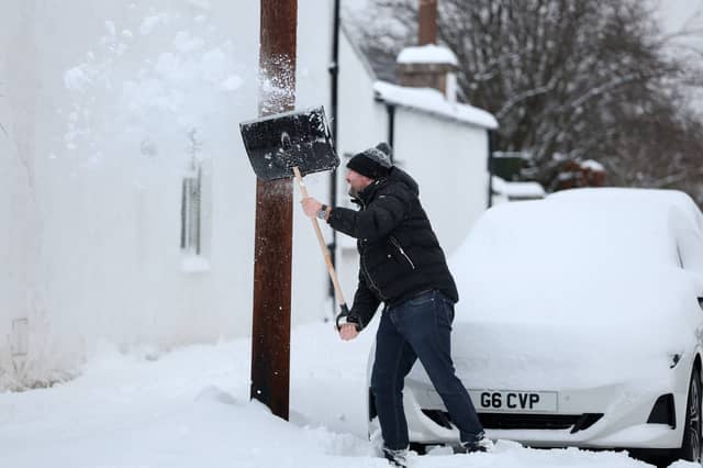 Keeping that drive way clear.