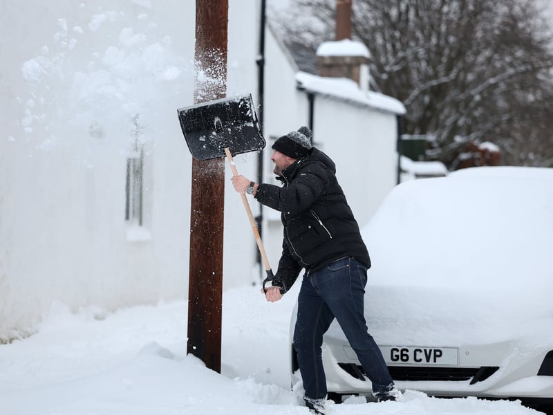 Keeping that drive way clear. 