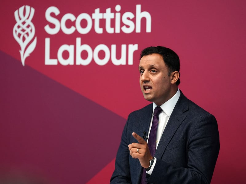 Anas Sarwar studied dentistry at the University of Glasgow, earning a BDS (Bachelor of Dental Surgery) degree, and worked as an NHS dentist before entering politics.