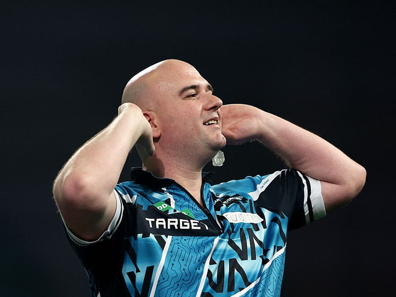 English darter Rob Cross is currently world number 20 but has been as high as number two in 2018-19. The Voltage was PDC World Champion, defeating Phil Taylor in the final, and has won a total of 21 PDC titles, banking around £3.4 million.