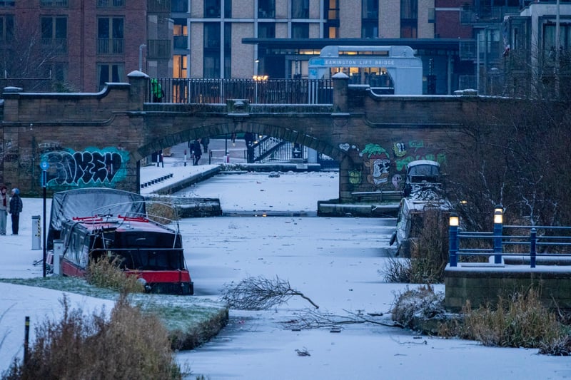 Edinburgh Snowfall Snow in Edinburgh: 11 great pictures of Edinburgh as snow falls on the city