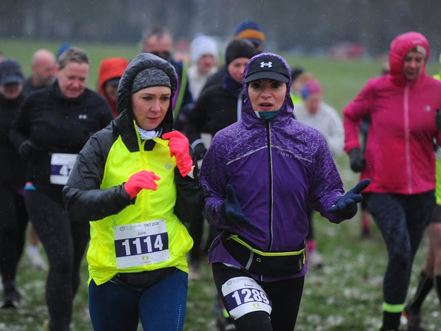 Despite a slightly delayed start, it didn't deter runners from the ten mile course. 
