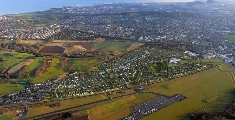 Currently under construction on 89 hectares of land at Turnhouse this huge development will create 1,400 homes, 300 m² of commercial space, a primary school and a health centre.