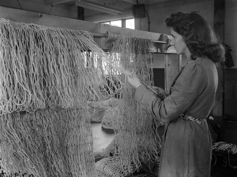 Making fishing nets in Granton in May 1950.