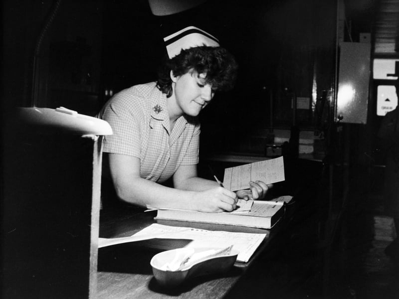 Senior staff nurse at Leeds General Infirmary Sandra Browning pictured in the observation ward in January 1986.