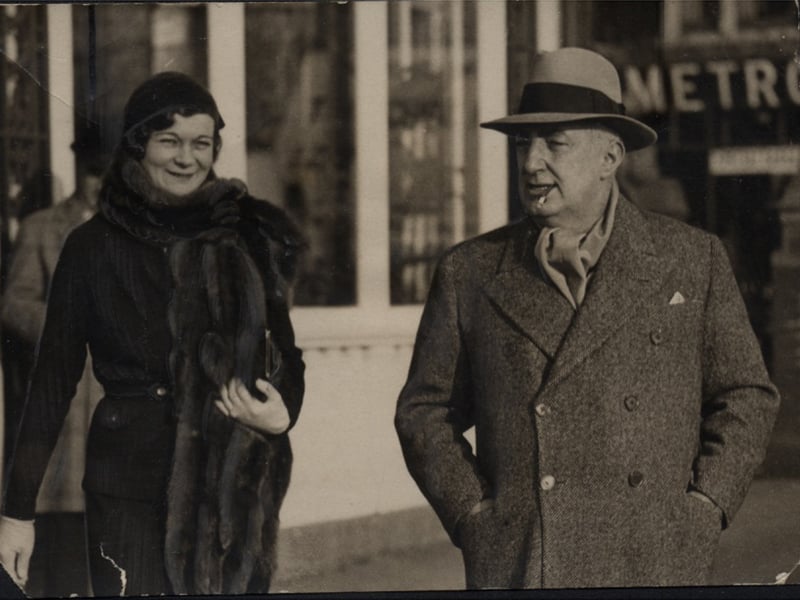 Edgar Wallace and his wife in Blackpool, 1931 during his Blackpool election campaign