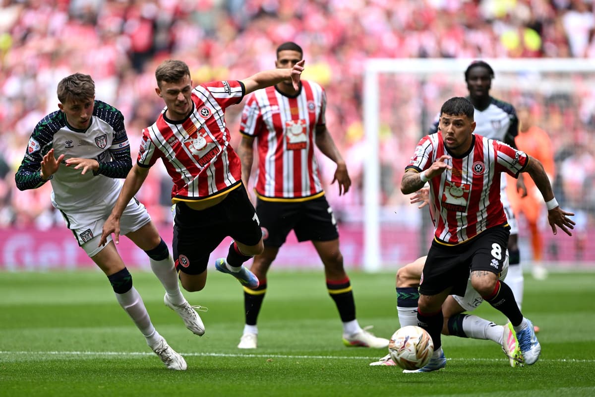 Sheffield United close to defeat in transfer target race as rivals make ...