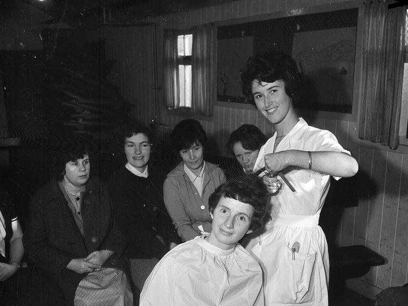 A hairdressing demonstration at Broomhouse Young Mothers Club in November 1963.