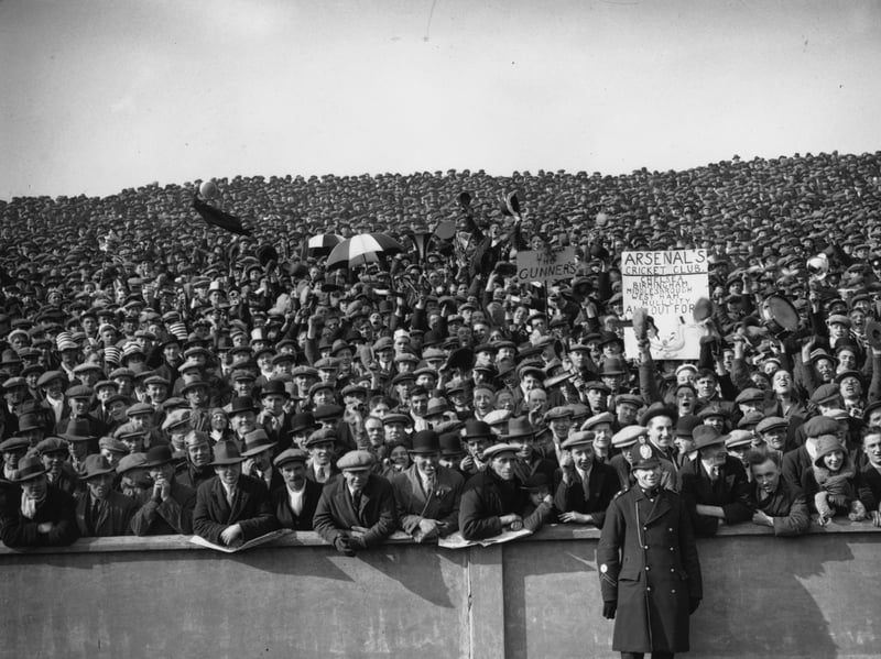Elland Road in March 1930, when it hosted the FA Cup semi-final between Arsenal and Hull City